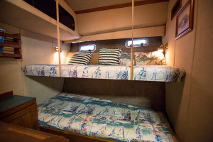 Stateroom - twin bunks